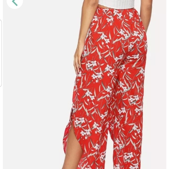 ❌❌SOLD SOLD❌❌💗New red flower print casual beach pants (m) - Picture 3 of 5